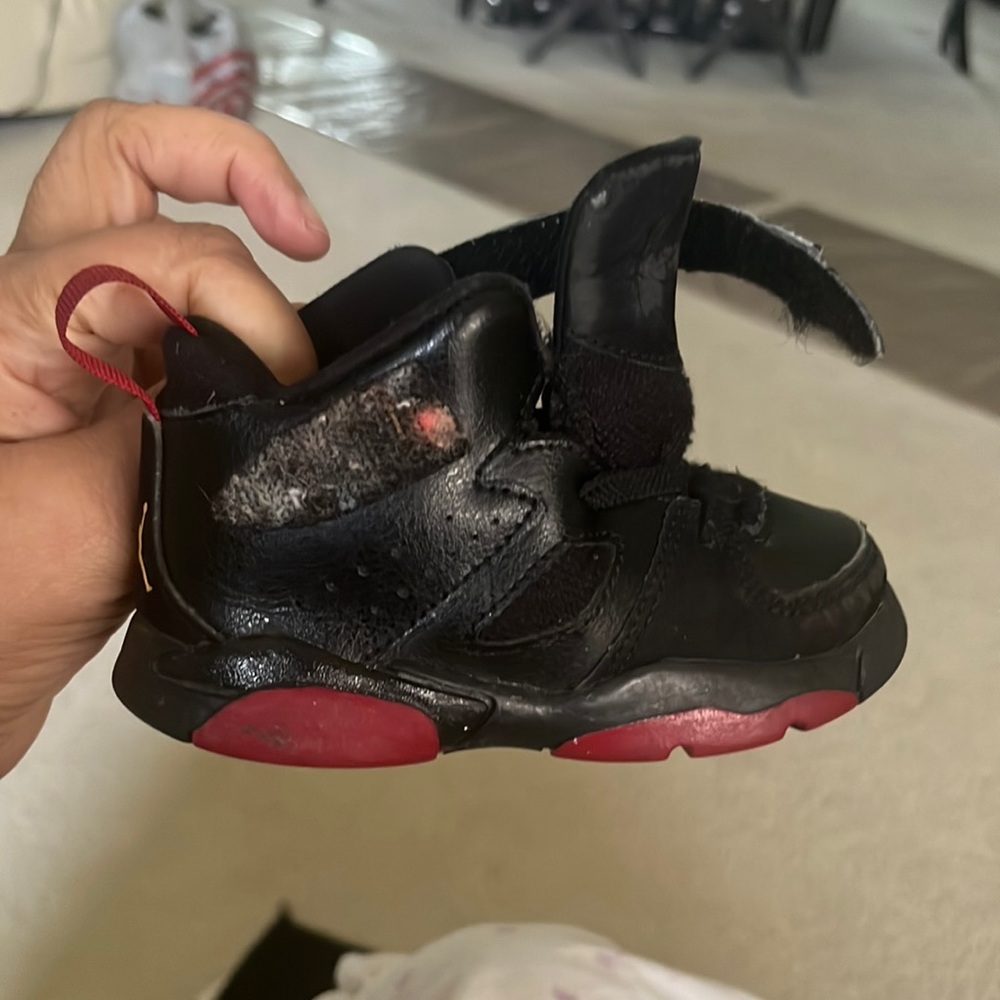 Black Jordons